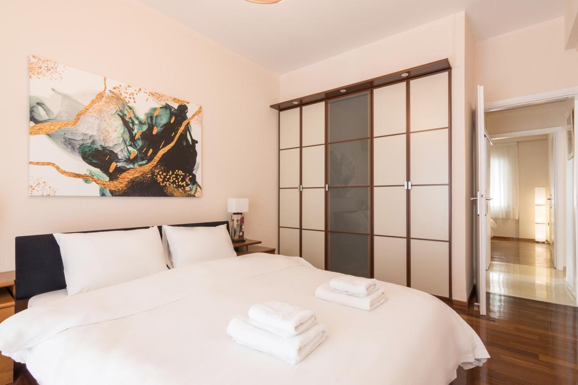 Three Bedrooms Apt In Kallithea أثينا المظهر الخارجي الصورة