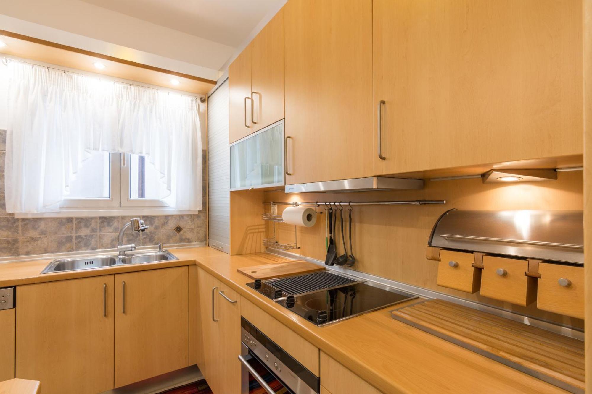 Three Bedrooms Apt In Kallithea أثينا المظهر الخارجي الصورة
